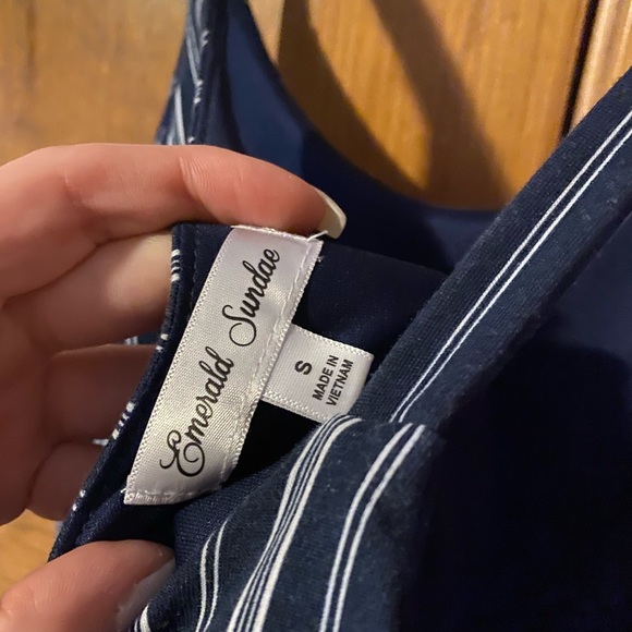 Bought at a boutique, fits a size 2/xs best. - Picture 3 of 5